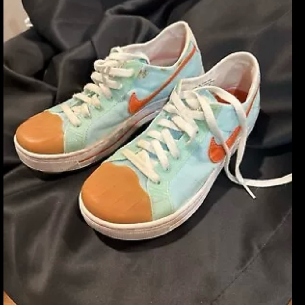 Nike Sneakers with Orange and Light Blue